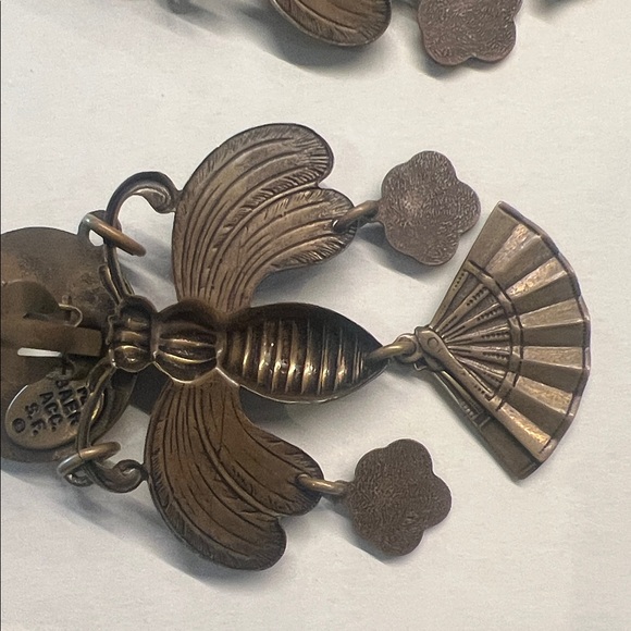 Artisan Bronze Earrings with Green Stone Accents
VINTAGE - Picture 5 of 6